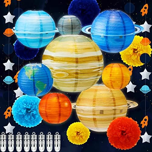 יהנדה 24 יחידות קישוטים למסיבת החלל החיצון כולל 8 כוכבי לכת פנסי נייר 8 אורות בלון הובילו 6 פרחי נייר 2 מסיבת באנר תליית מנורת כוכב לכת תקרת מסיבת יום הולדת לילדים בכיתה